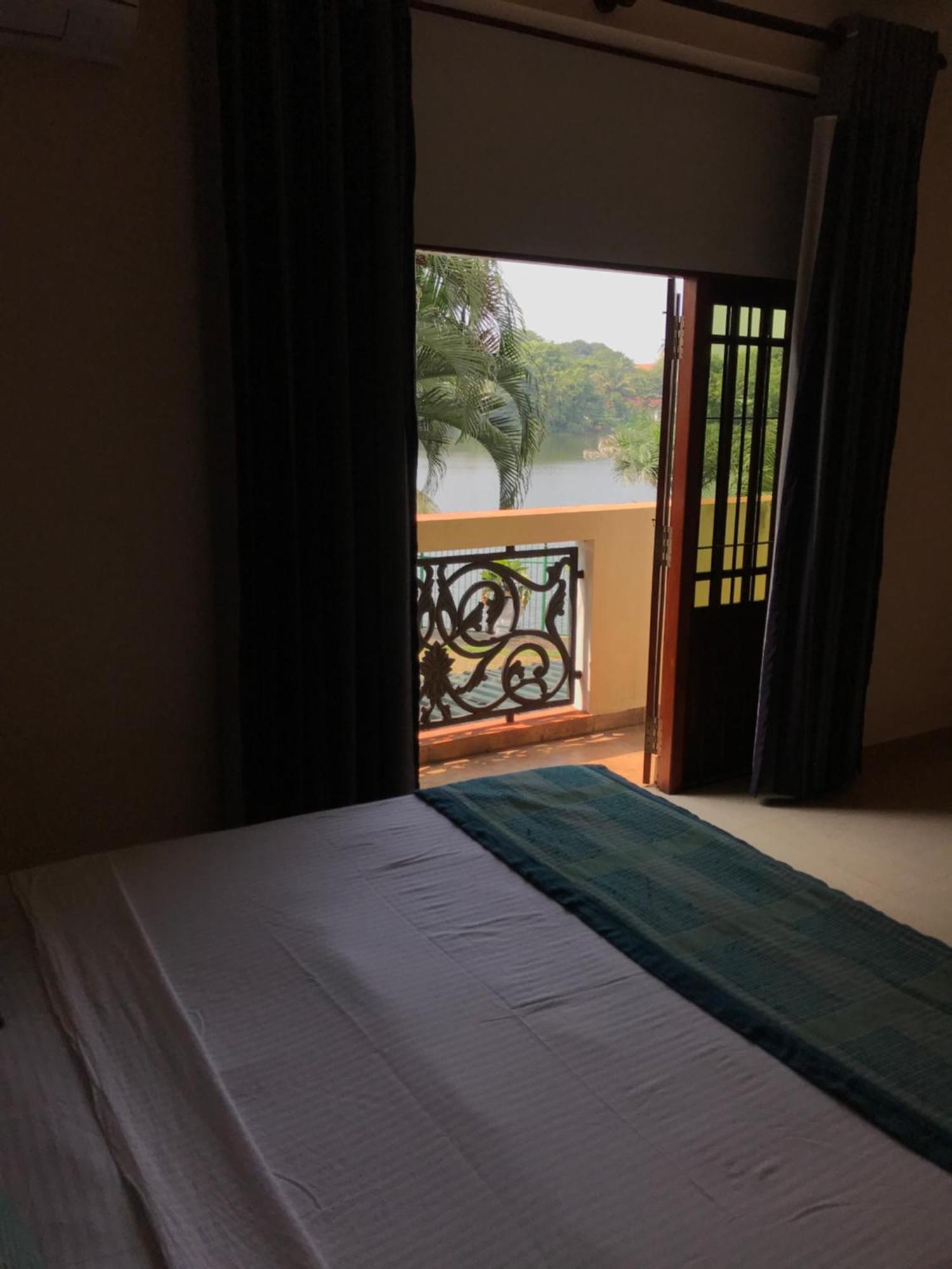 Amani Lake Resort Panadura Esterno foto